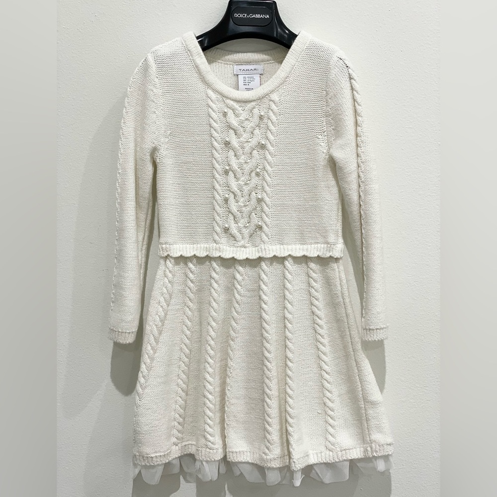 TAHARI GIRL KNIT DRESS WITH PEARL DETAILS. NWOT. XS 3-4T .